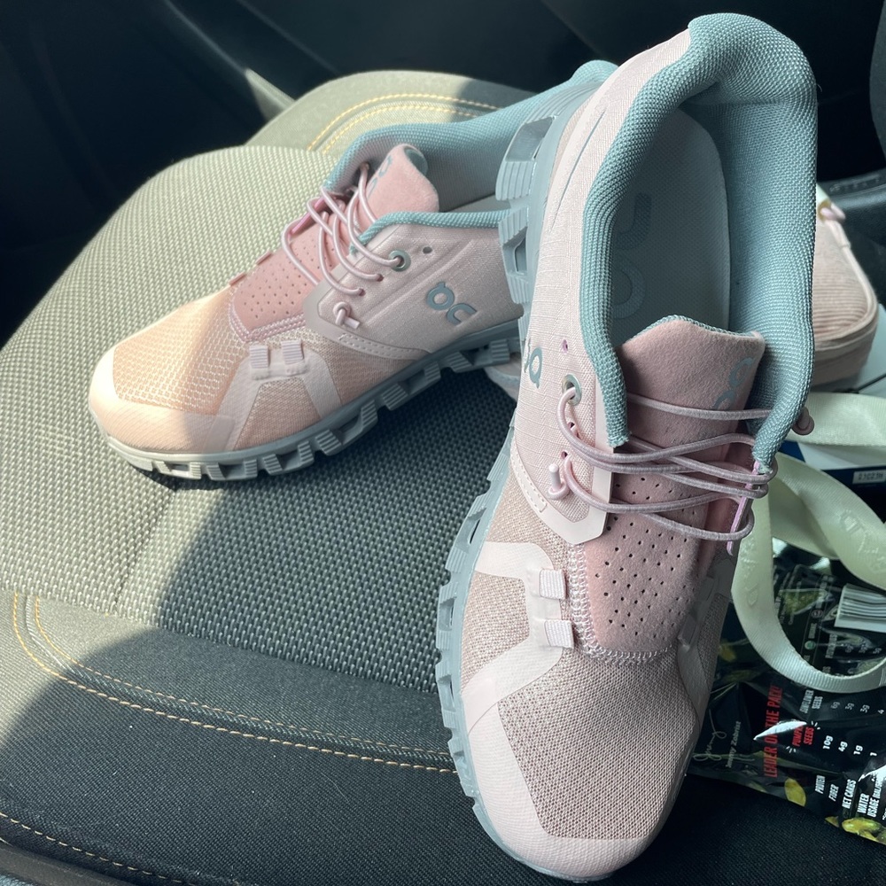 Pink size 10 on clouds